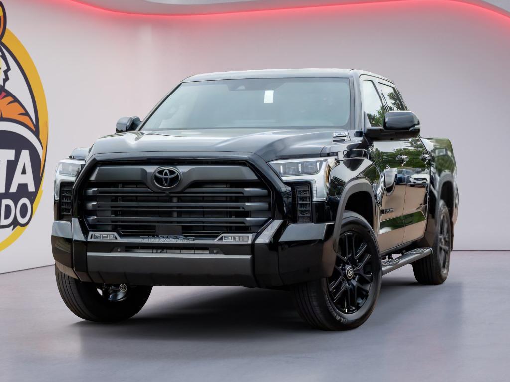 TOYOTA TUNDRA - 1