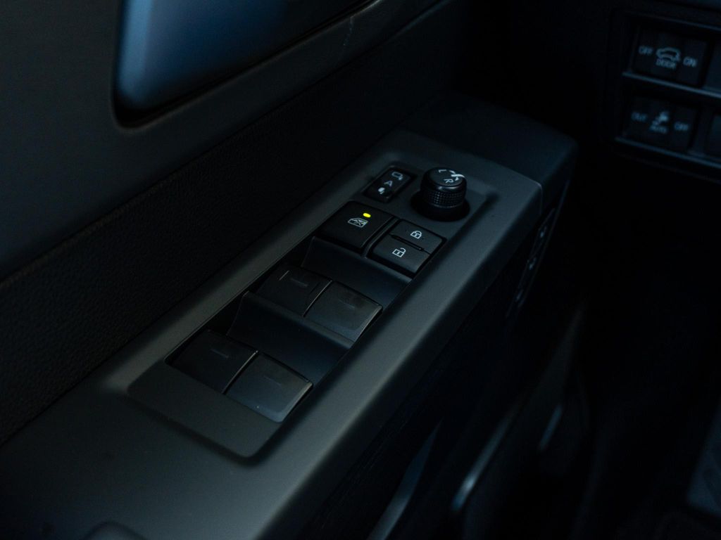 2026 Toyota SEQUOIA CAPSTONE — миниатюра 31