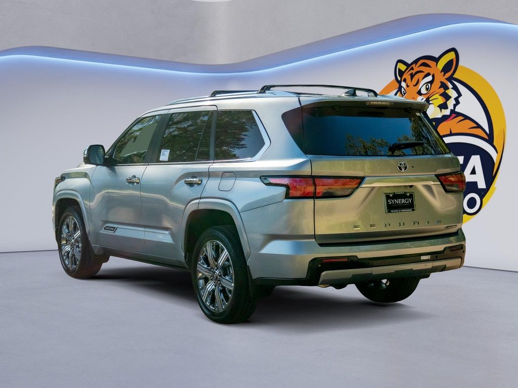 2026 Toyota SEQUOIA CAPSTONE — фото 8
