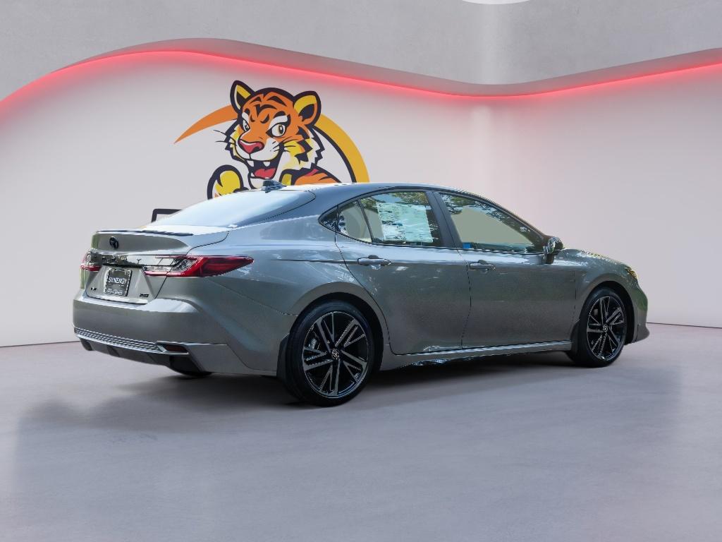 صورة 6 لـ 2026 Toyota CAMRY XSE