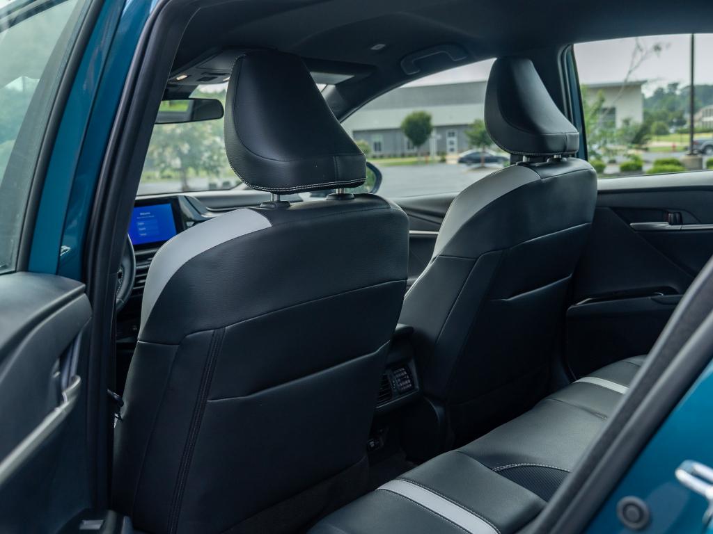 2025 Toyota CAMRY SE 照片 13