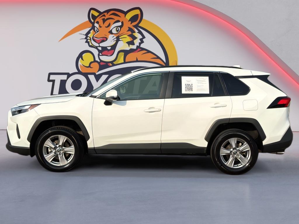 TOYOTA RAV4 - 8