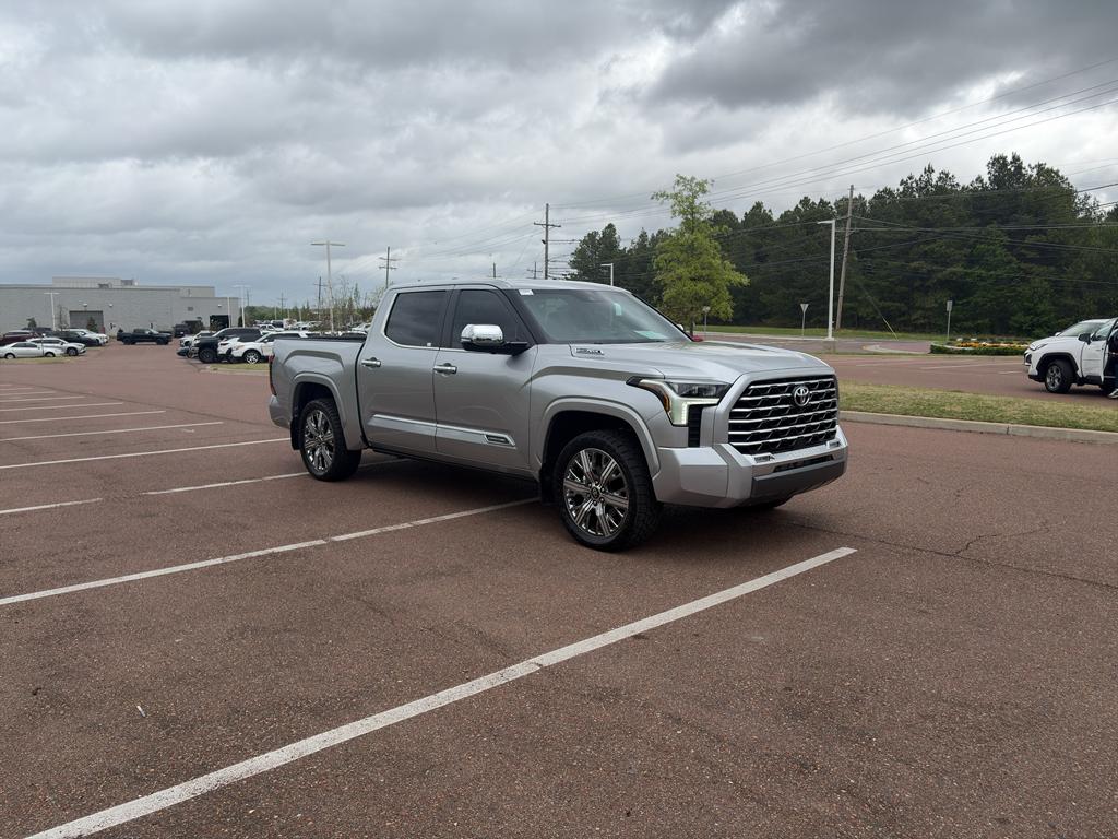 TOYOTA TUNDRA - 3