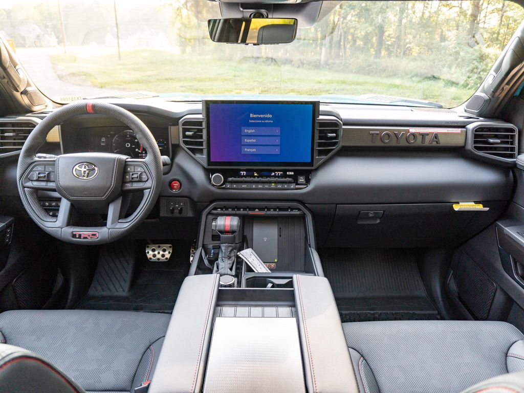 صورة مصغرة 22 لـ 2026 Toyota TUNDRA HYBRID TRD PRO