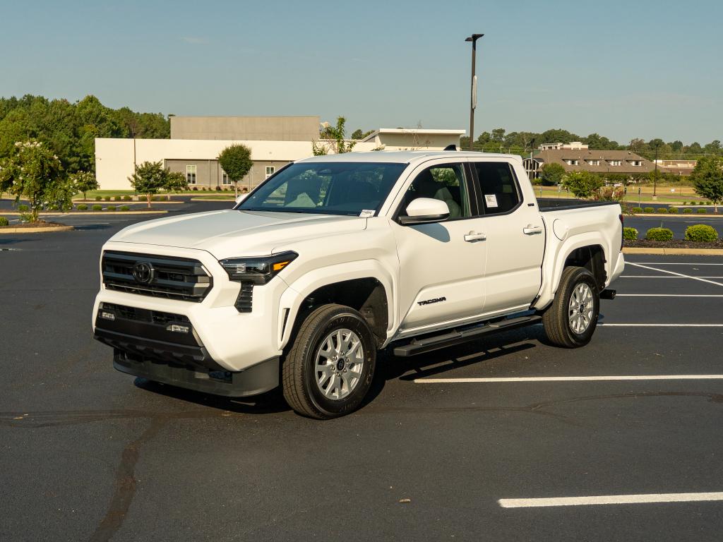 New 2026 Toyota Tacoma SR5