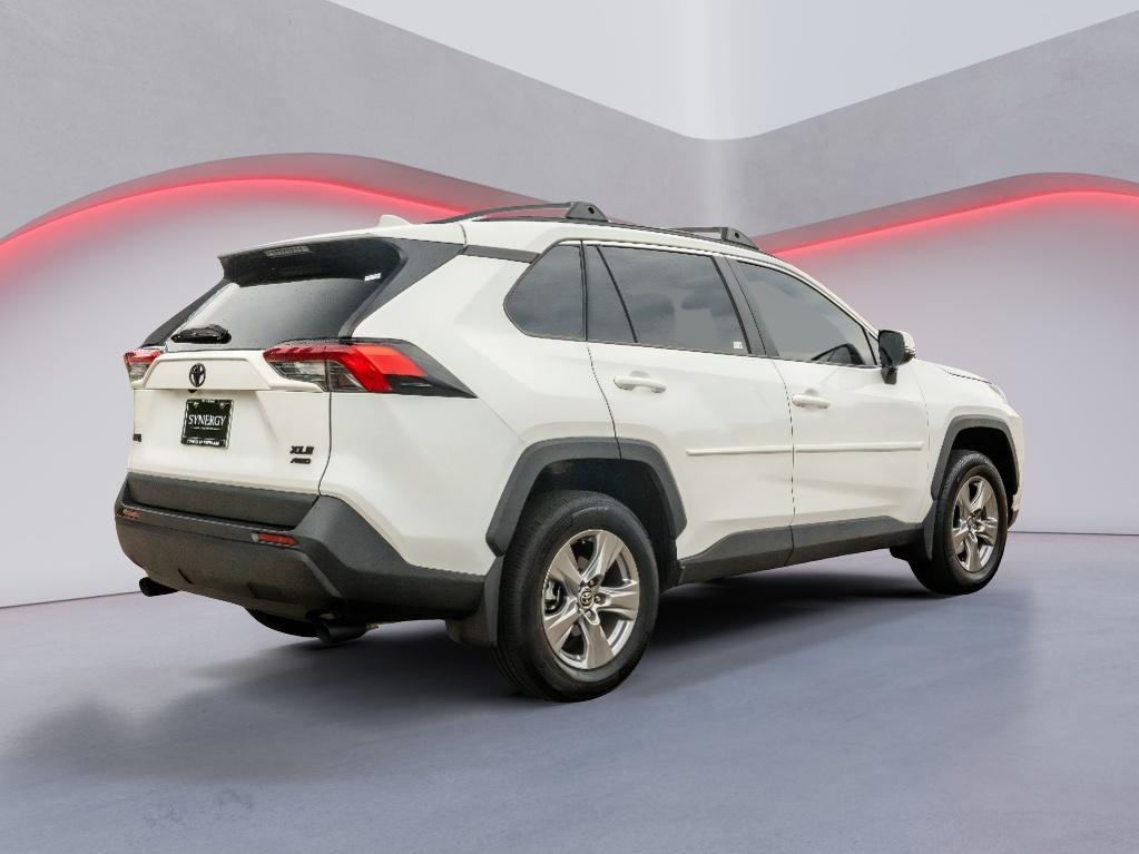 صورة 6 لـ 2024 Toyota RAV4 XLE