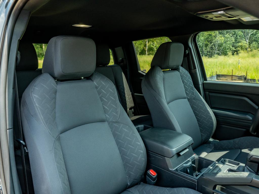 2026 Toyota TACOMA SR — миниатюра 18