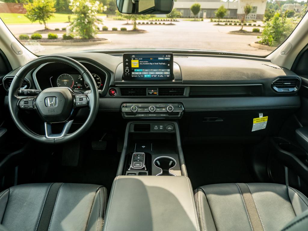 2025 Honda PILOT TOURING 8-PASSENGER — миниатюра 23