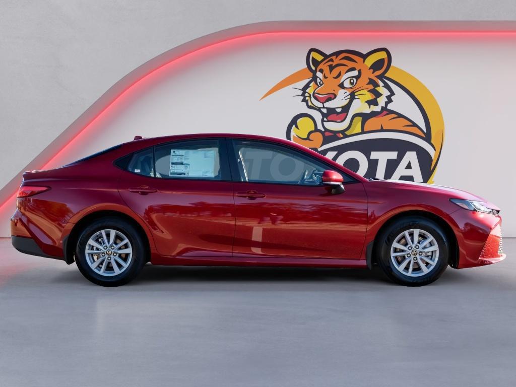 TOYOTA CAMRY - 4