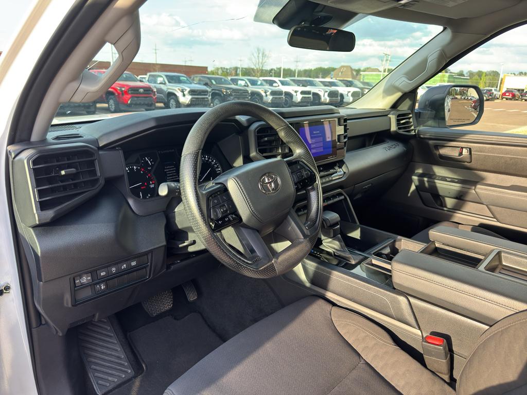 TOYOTA TUNDRA - 10