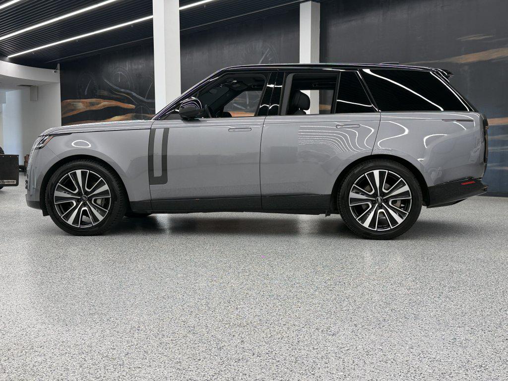 صورة 4 لـ 2024 LAND Rover RANGE ROVER P400 SE