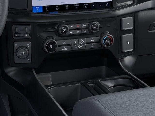 صورة مصغرة 15 لـ 2026 FORD F-150 STX