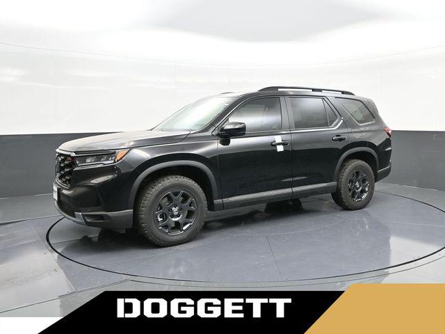 New 2025 Honda Pilot TrailSport