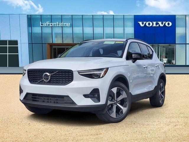 New 2026 Volvo XC40 B5 Plus