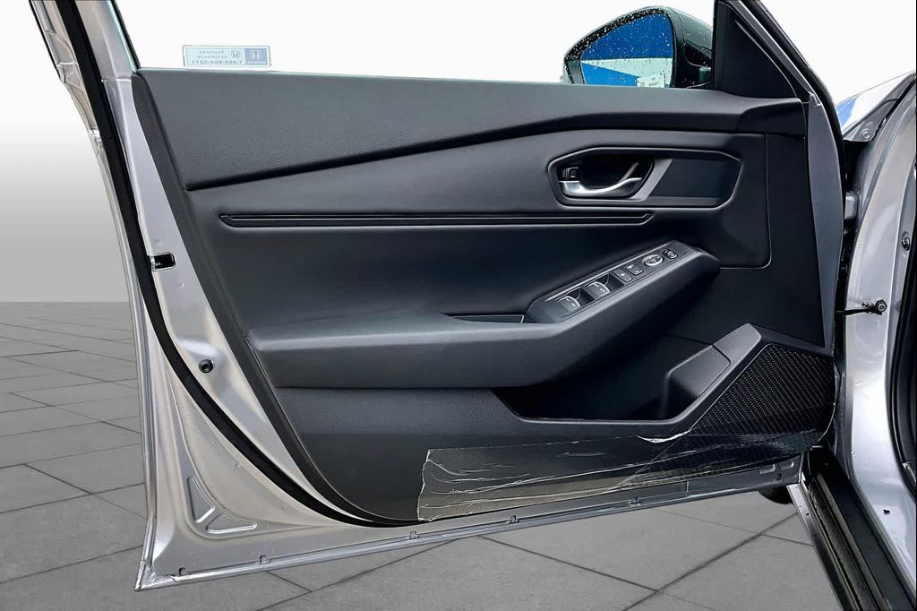 صورة 10 لـ 2026 Honda ACCORD SE