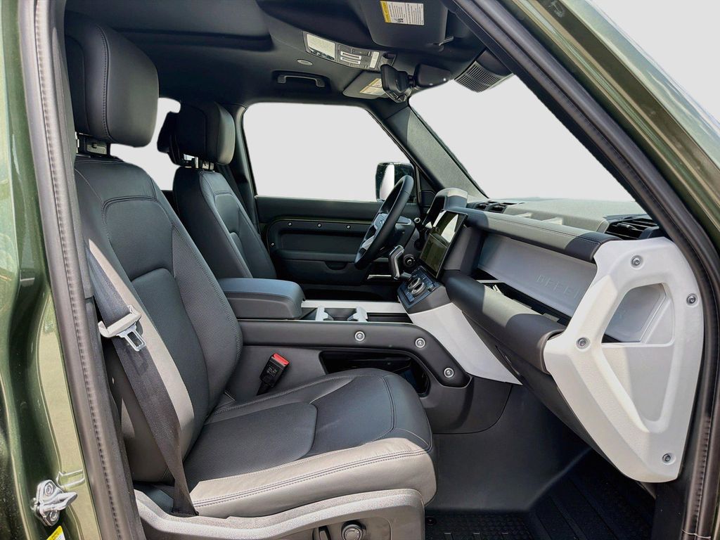 صورة مصغرة 15 لـ 2026 LAND Rover DEFENDER P400 X-DYNAMIC SE