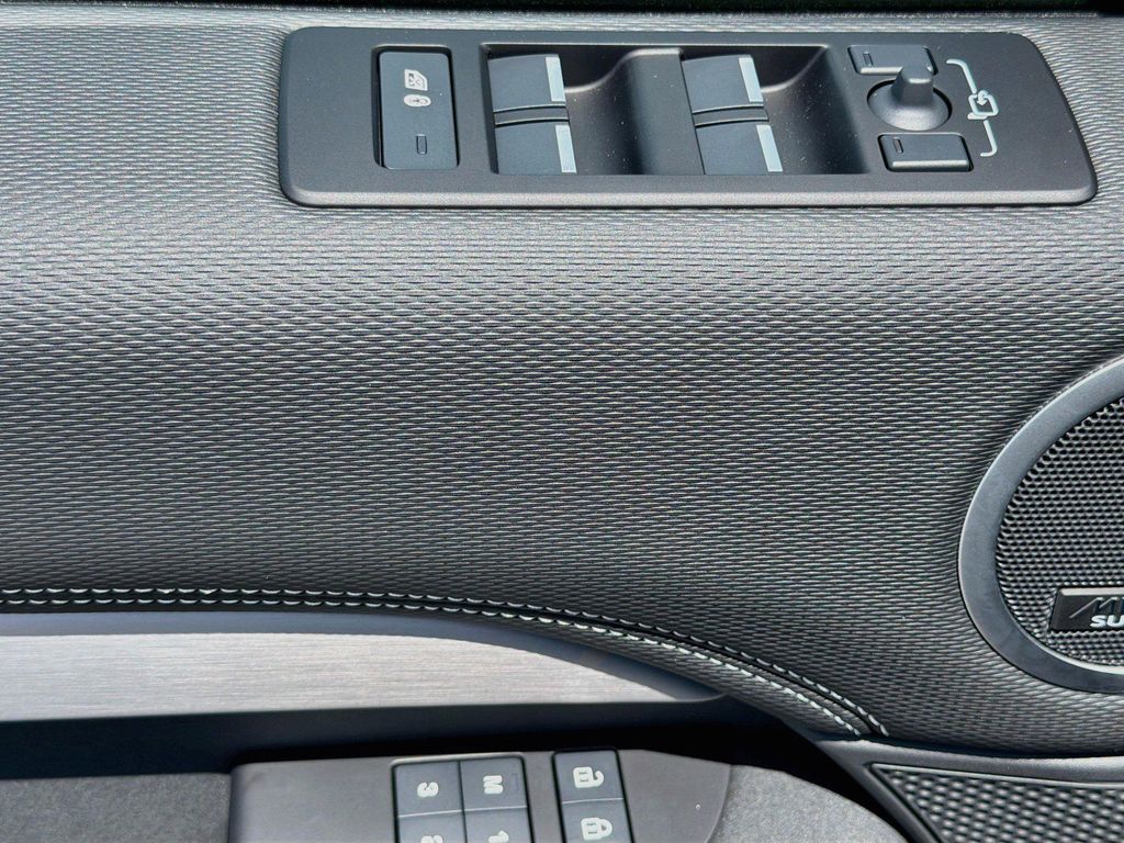 2026 LAND Rover DISCOVERY GEMINI EDITION — миниатюра 24