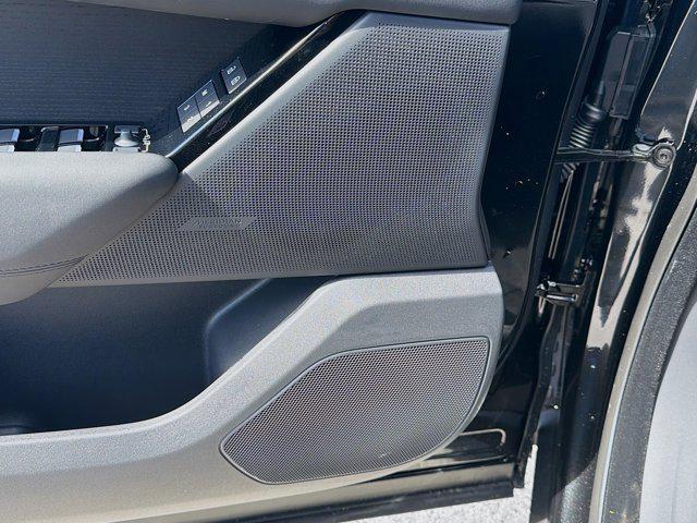 2026 LAND Rover RANGE ROVER VELAR P400 DYNAMIC SE — миниатюра 23