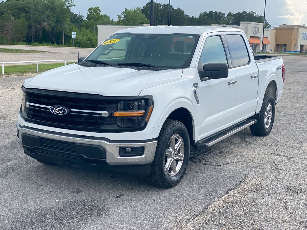 2025 FORD F-150 XLT 照片 2