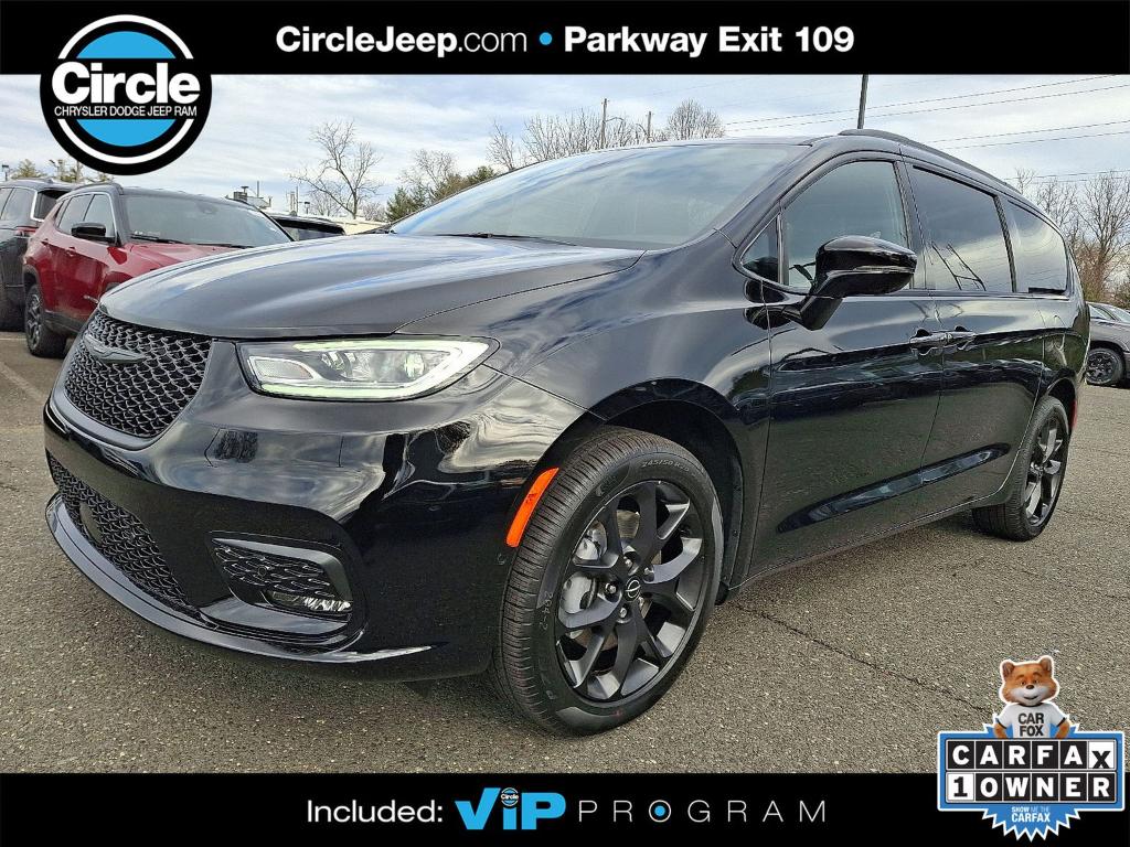 New 2026 Chrysler Pacifica Limited