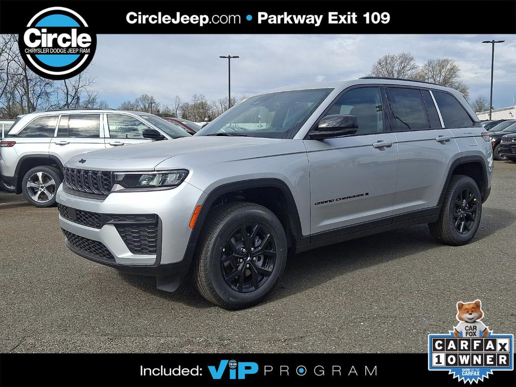 New 2026 Jeep Grand Cherokee Laredo