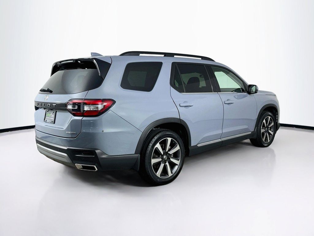 صورة 7 لـ 2025 Honda PILOT TOURING 8-PASSENGER