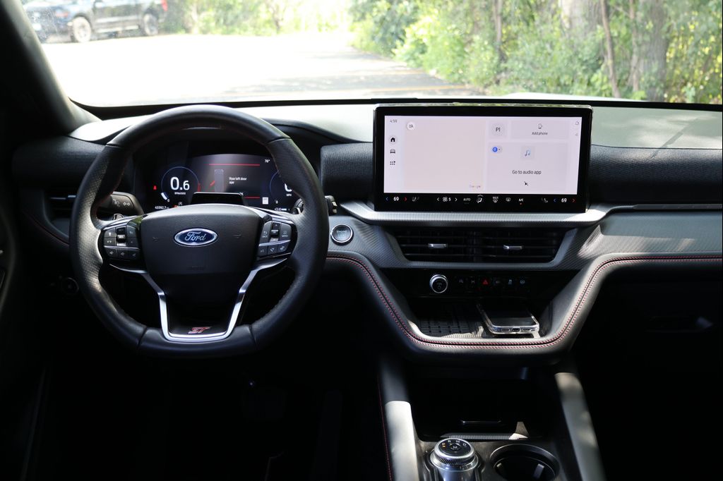 صورة مصغرة 33 لـ 2025 FORD EXPLORER ST