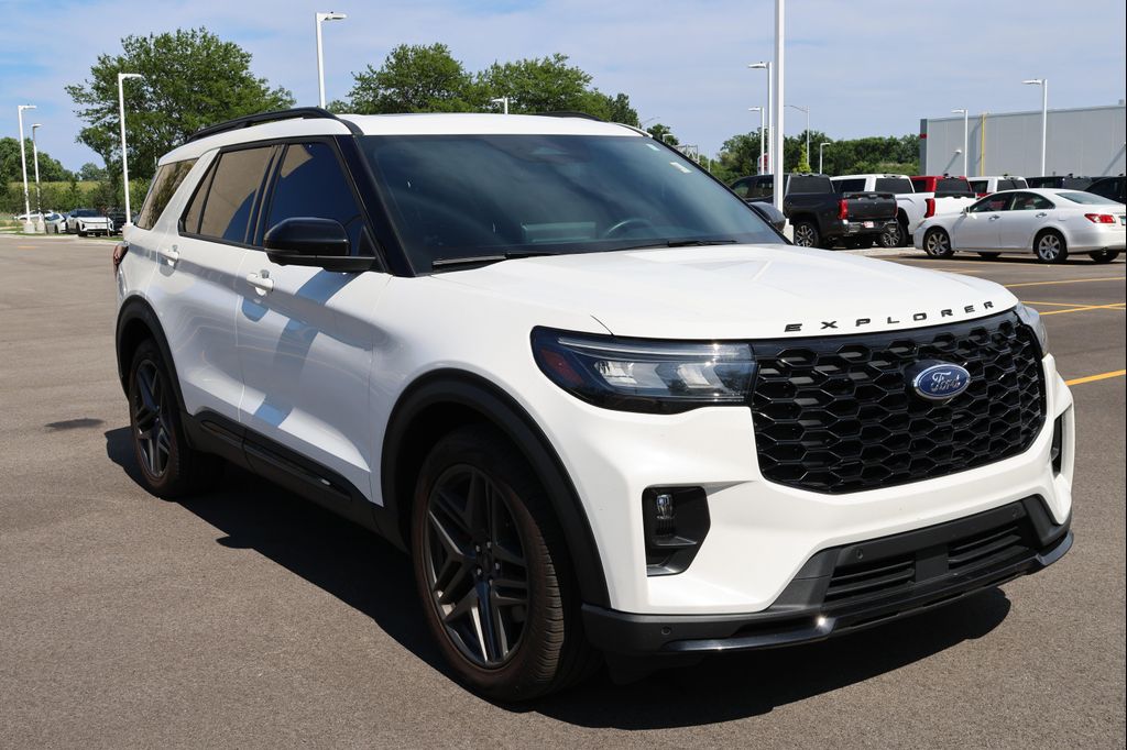 صورة 1 لـ 2025 FORD EXPLORER ST