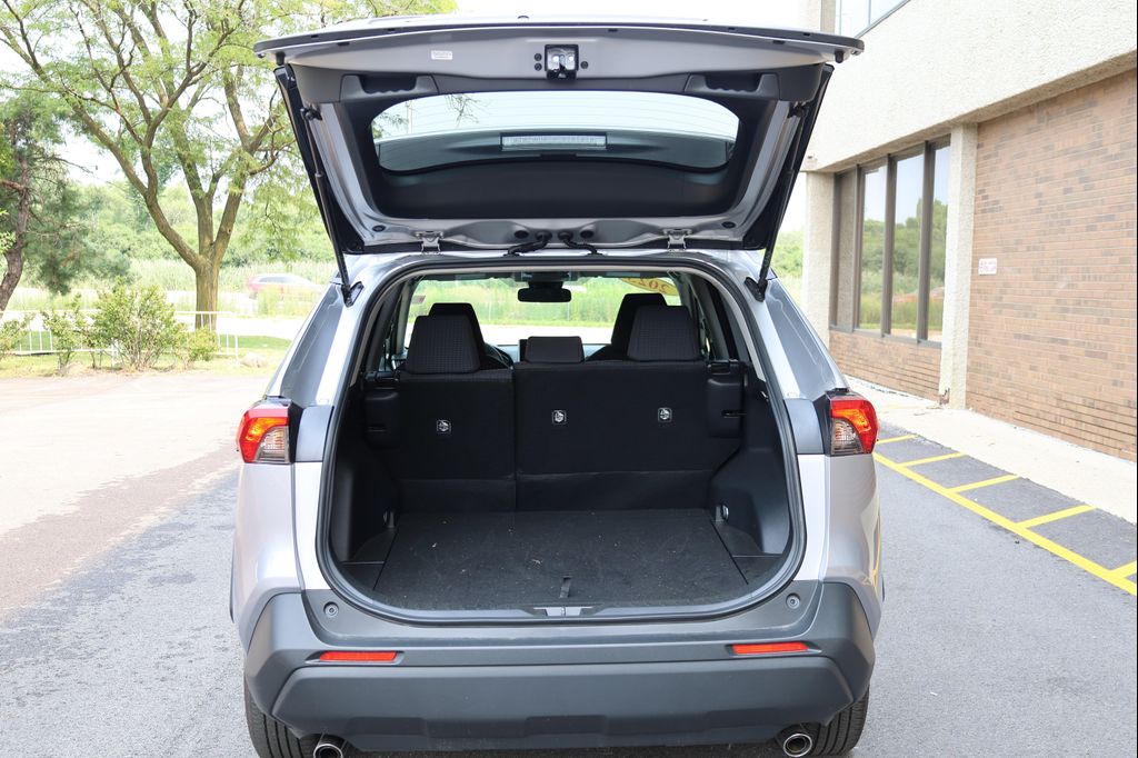 2025 Toyota RAV4 HYBRID SE 照片 5
