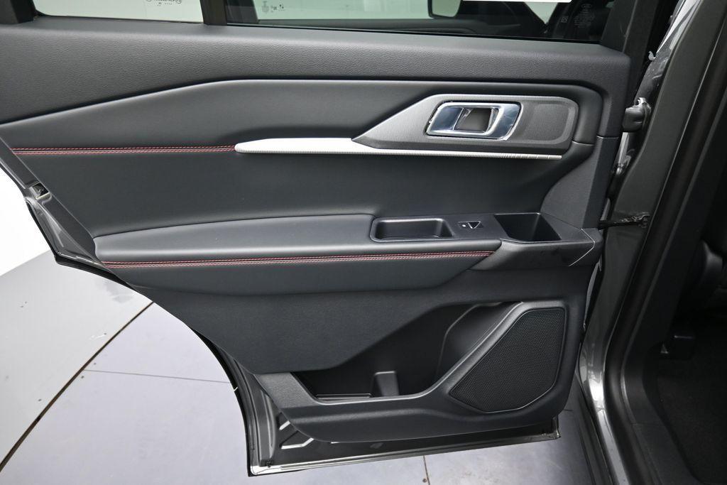 صورة مصغرة 17 لـ 2026 FORD EXPLORER ST-LINE