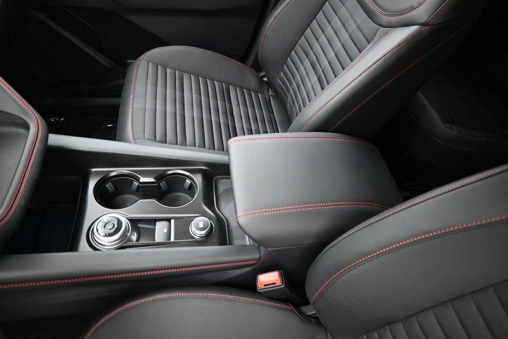 صورة مصغرة 15 لـ 2026 FORD EXPLORER ST-LINE