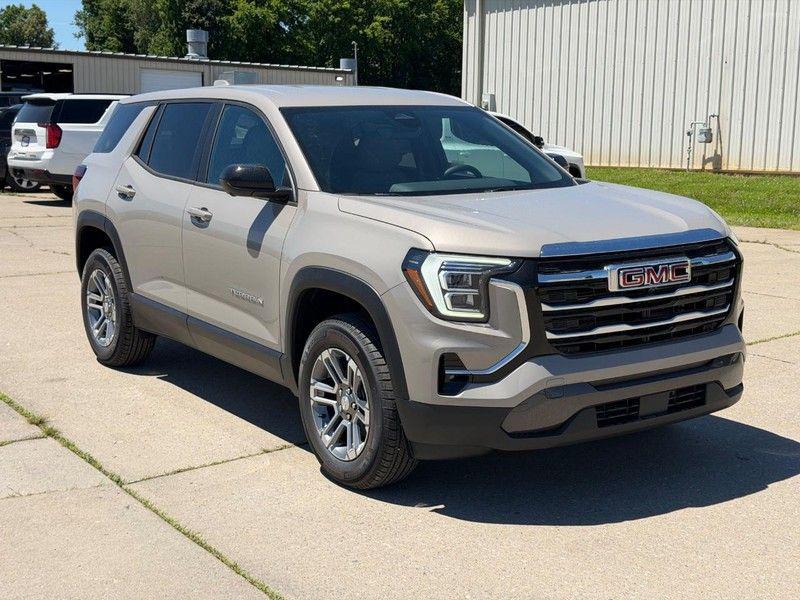 New 2026 GMC Terrain FWD Elevation