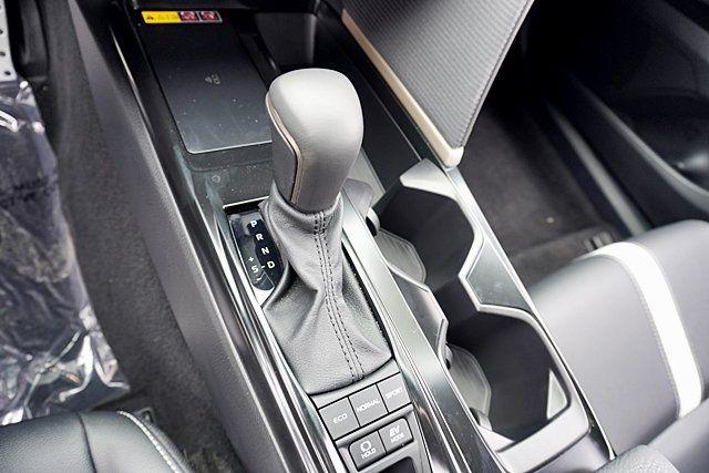 صورة مصغرة 32 لـ 2025 Toyota CAMRY SE