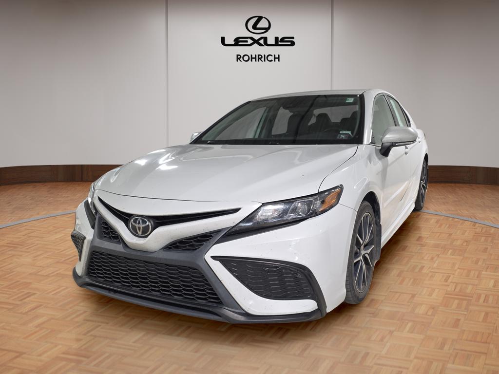 Used 2022 Toyota Camry SE