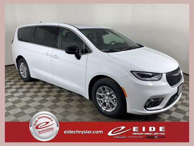 New 2026 Chrysler Pacifica L