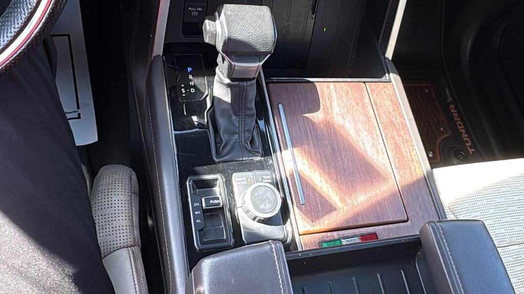 صورة 23 لـ 2022 Toyota TUNDRA 1794 EDITION