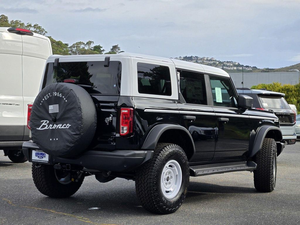 FORD BRONCO - 4