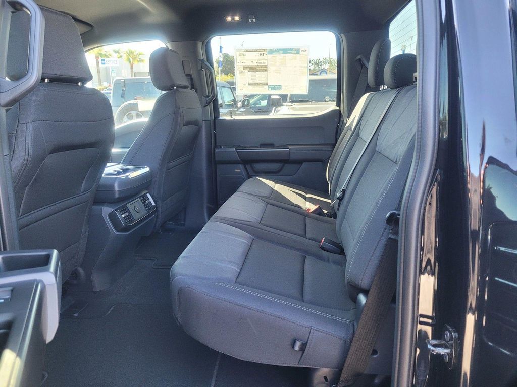 FORD F-150 STX - 8