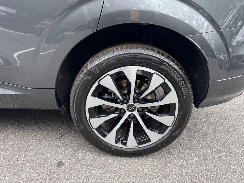 2026 AUDI Q3 S LINE — фото 9
