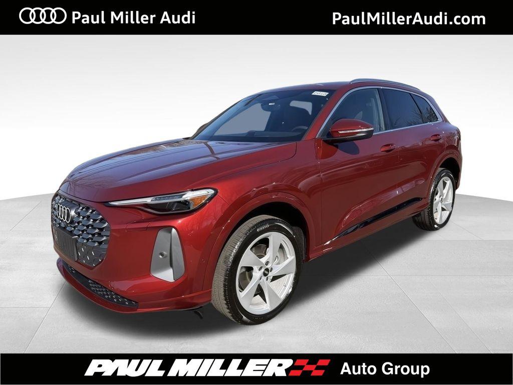 New 2025 Audi Q5 2.0T quattro Premium