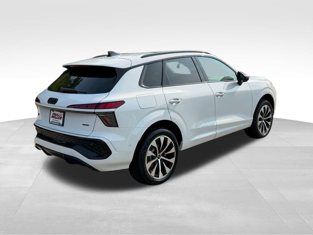 2026 AUDI Q3 S LINE thumbnail 7