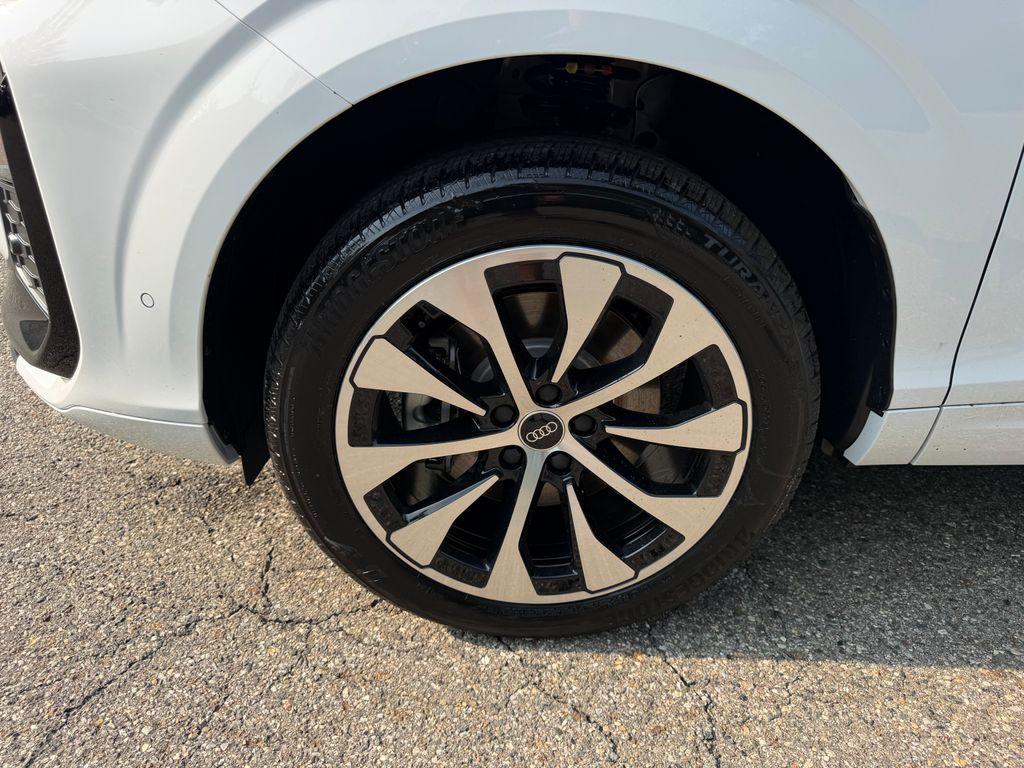 2026 AUDI Q3 S LINE thumbnail 9
