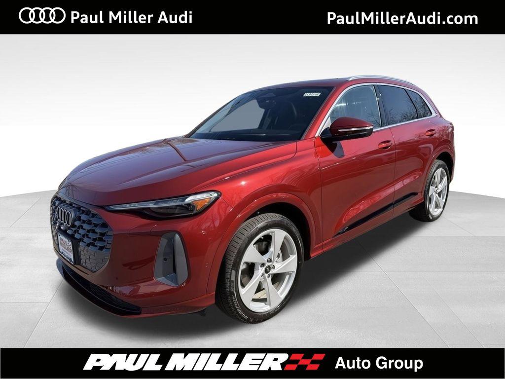 New 2025 Audi Q5 2.0T quattro Premium