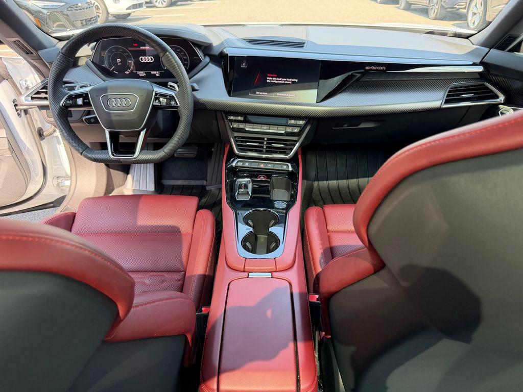 صورة مصغرة 17 لـ 2024 AUDI E-TRON GT PREMIUM PLUS