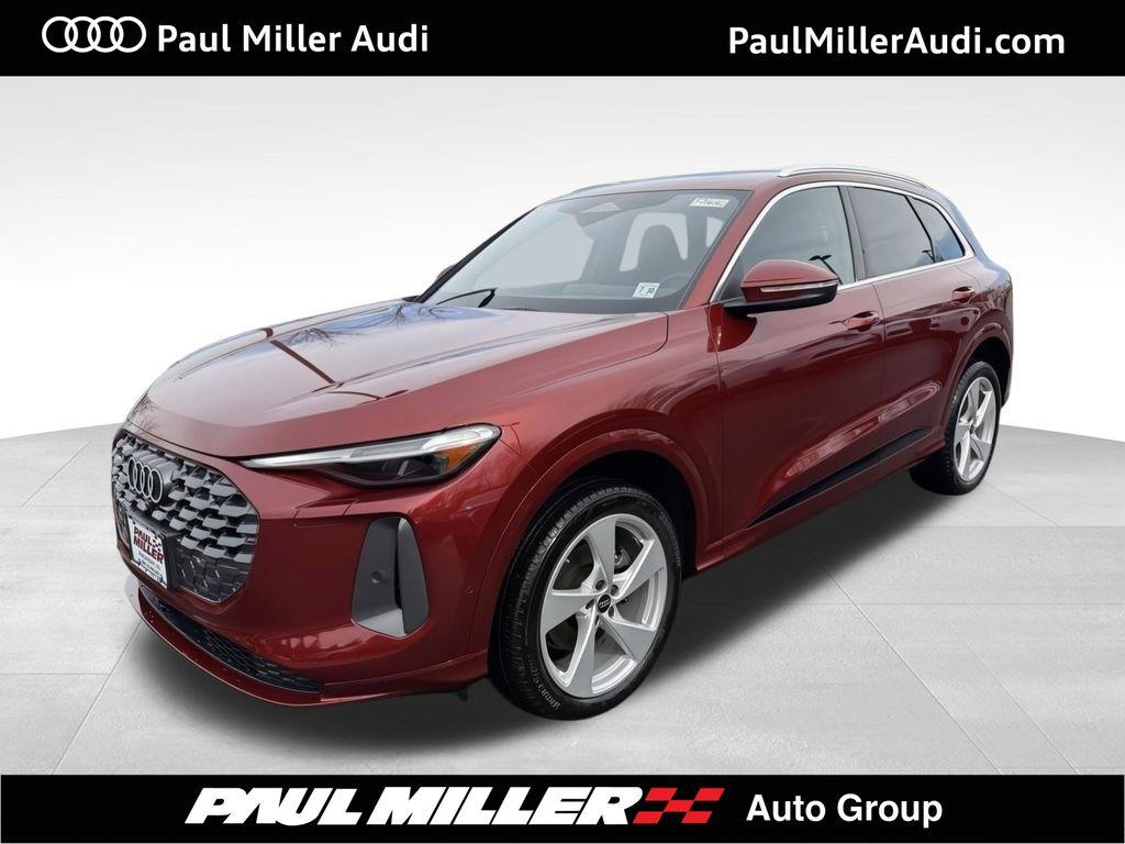 New 2025 Audi Q5 2.0T quattro Premium
