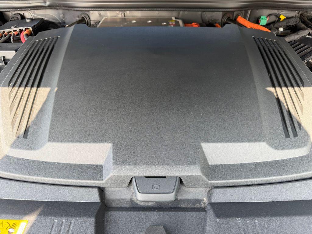 صورة مصغرة 34 لـ 2024 AUDI Q8 E-TRON PREMIUM