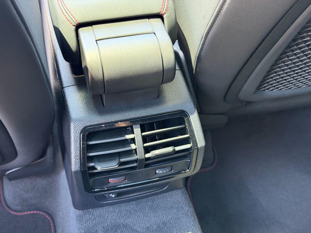 صورة مصغرة 25 لـ 2025 AUDI Q3 45 S LINE PREMIUM