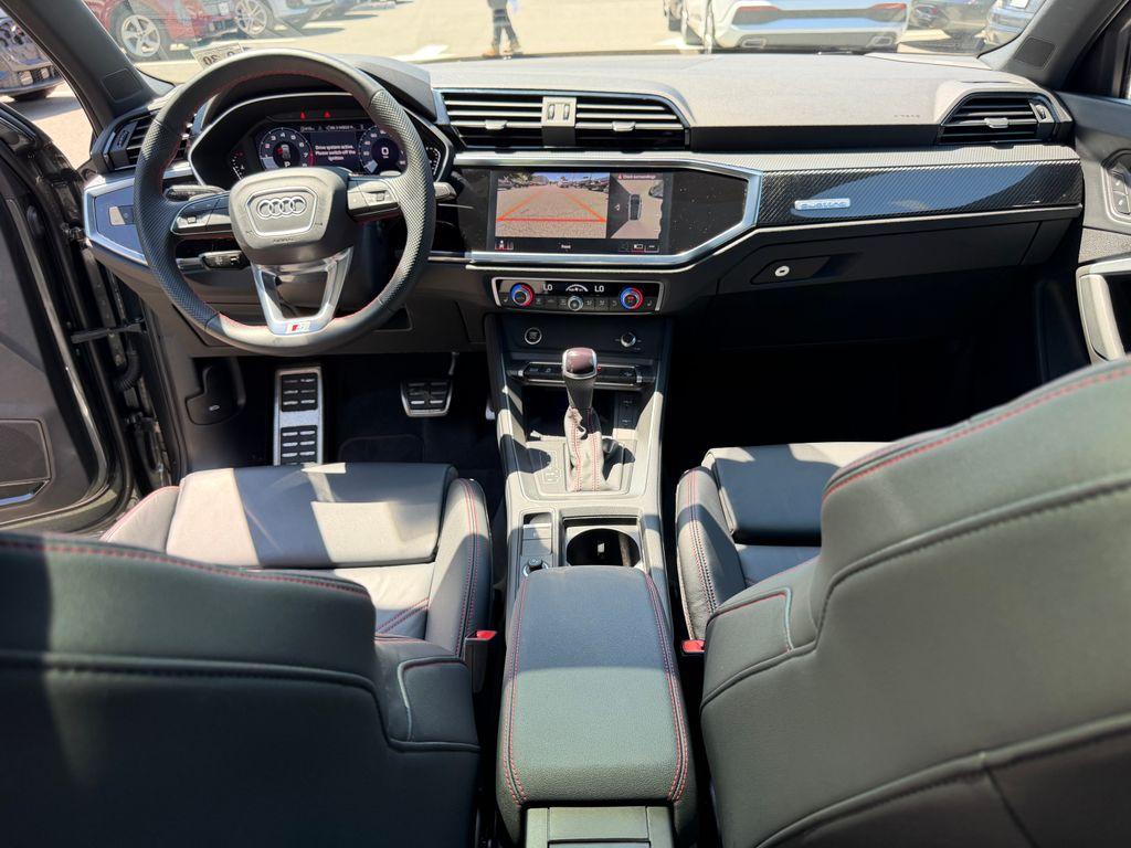 صورة مصغرة 18 لـ 2025 AUDI Q3 45 S LINE PREMIUM