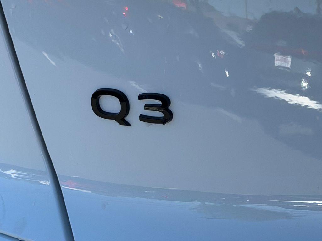 صورة مصغرة 26 لـ 2026 AUDI Q3 S LINE