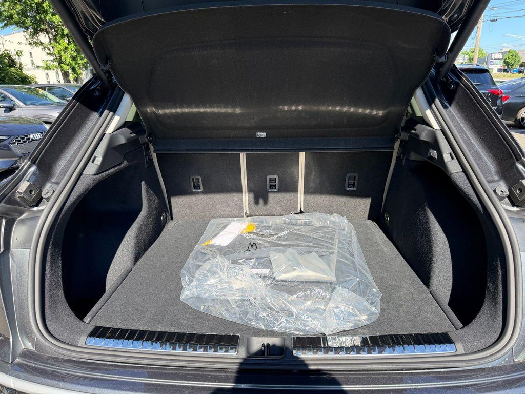 صورة مصغرة 31 لـ 2026 AUDI Q3 S LINE